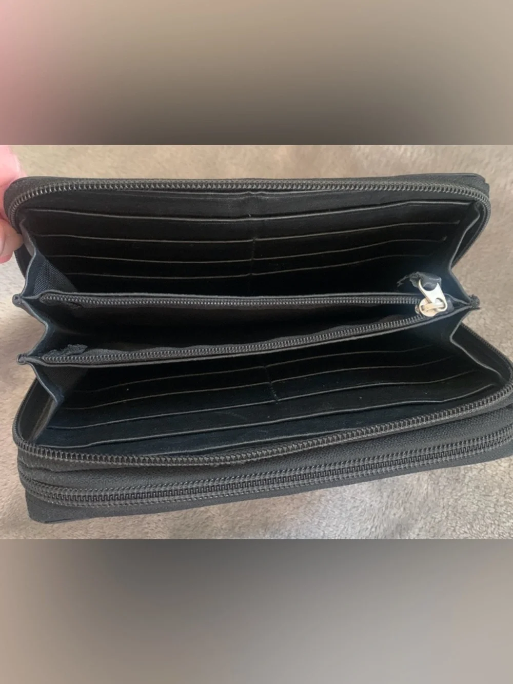Franklin Covey Napa Leather Travel Pouch.  *Flaw shown in pictures.